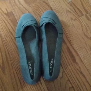 Pair of Aerosoles size 11 flats